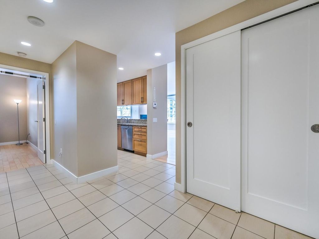 listing image 1103668737656416821