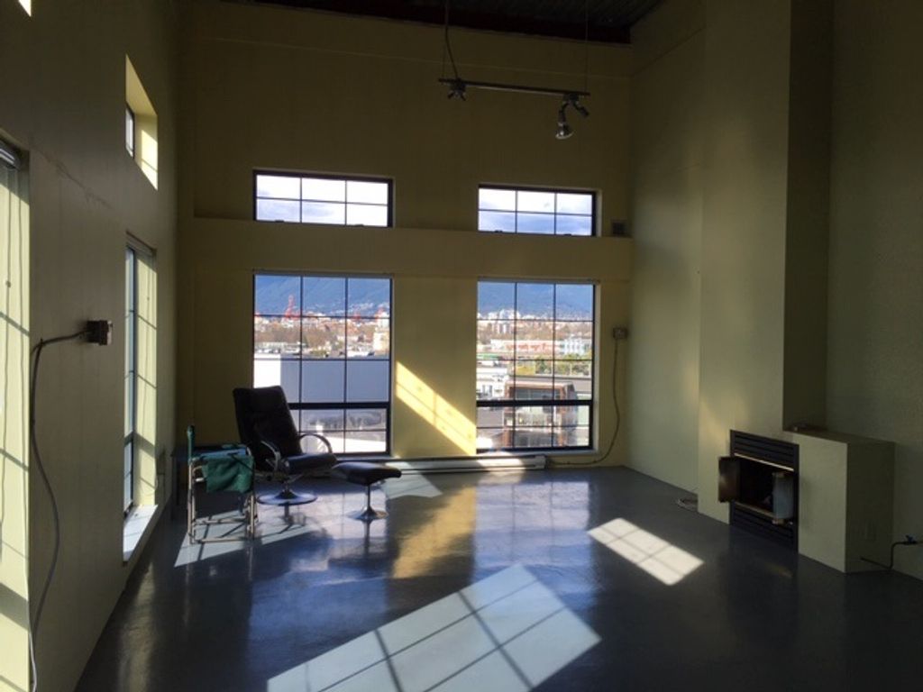 listing image 1105374153370545891