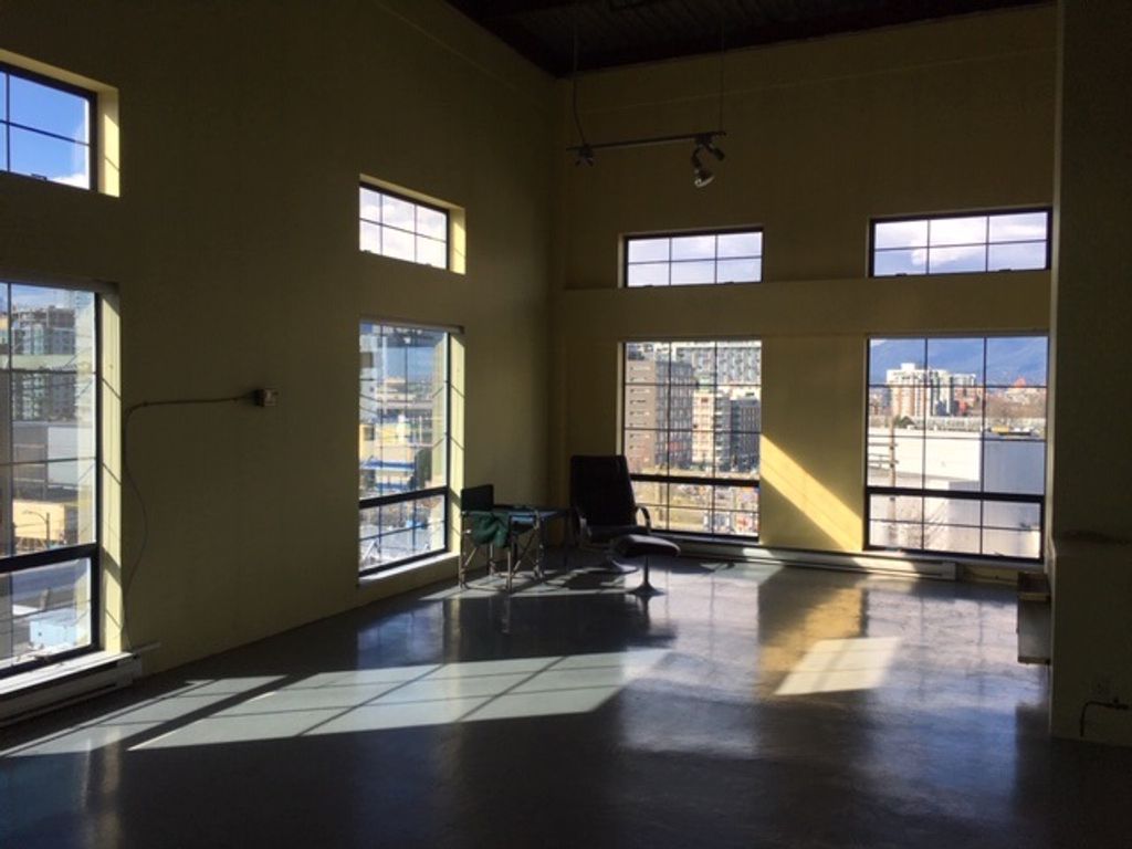 listing image 1103724372023300639