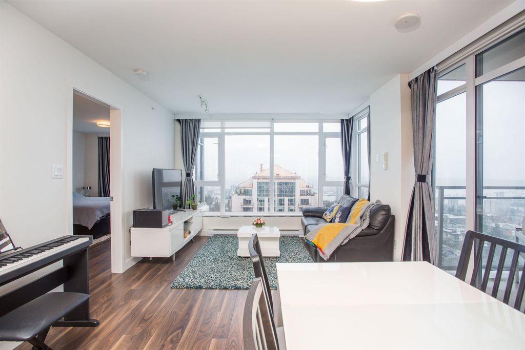 listing image 1102610846810072890