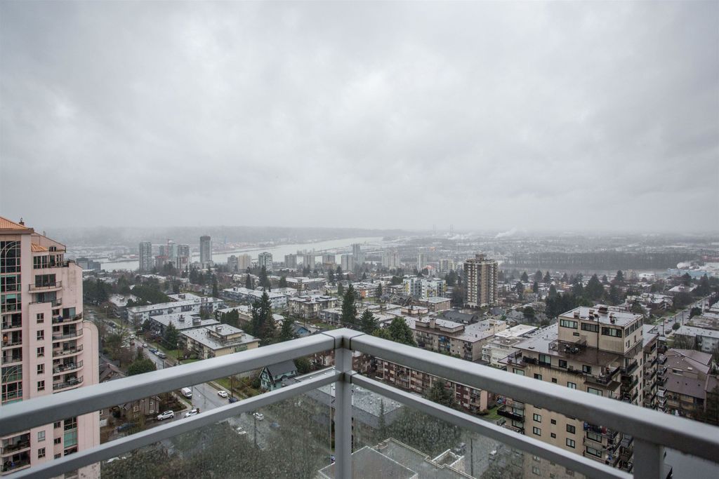 listing image 1102030539672596237