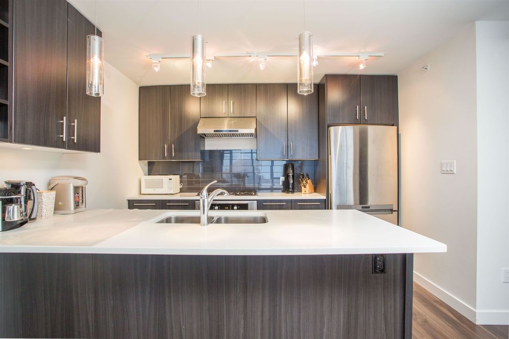 listing image 1107308700385686709