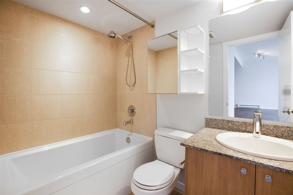 listing image 1101304003943807806