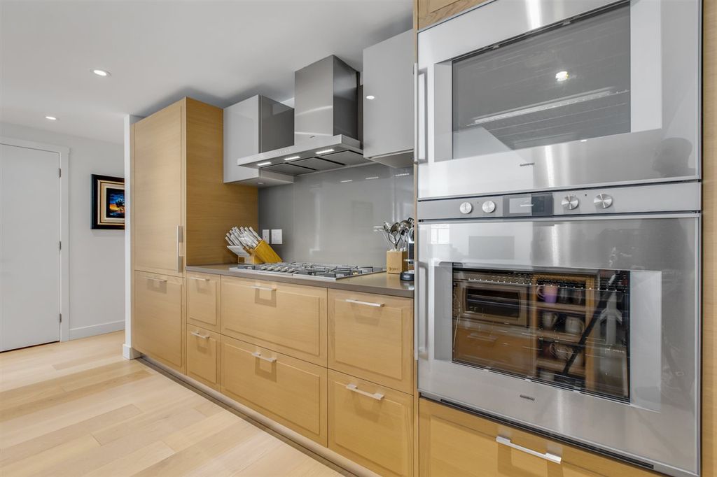 listing image 1106674879930434551