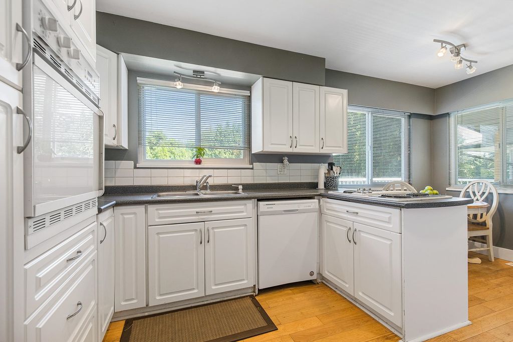 listing image 1100897503485940450