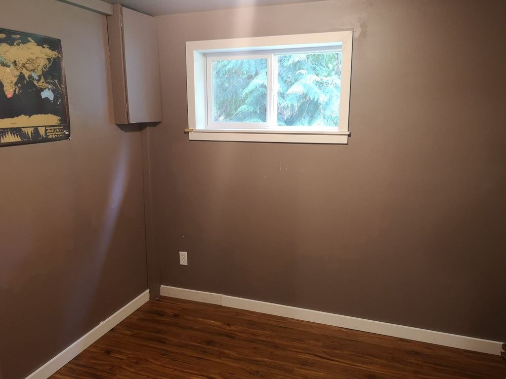 listing image 1104243327679516231