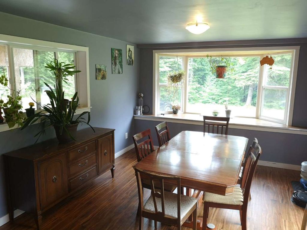 listing image 1107312033924684335