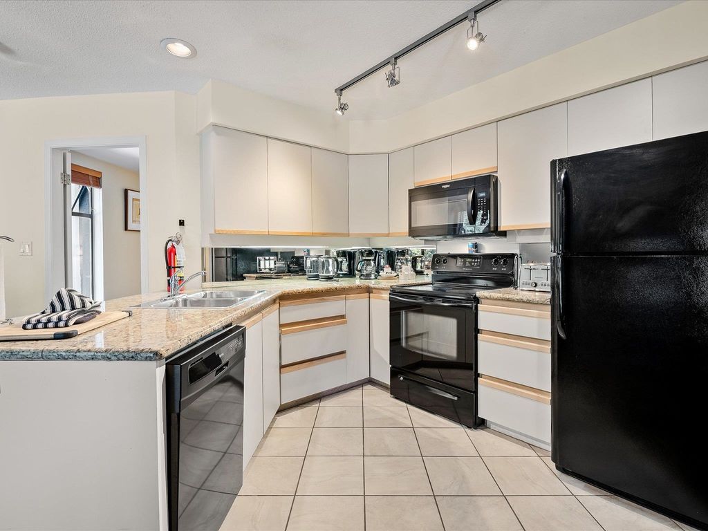 listing image 1108304945603191740
