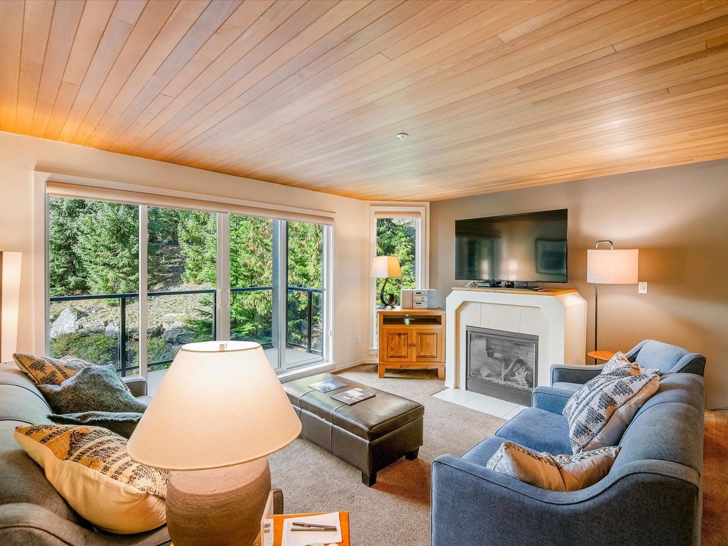 listing image 1103589437553871504