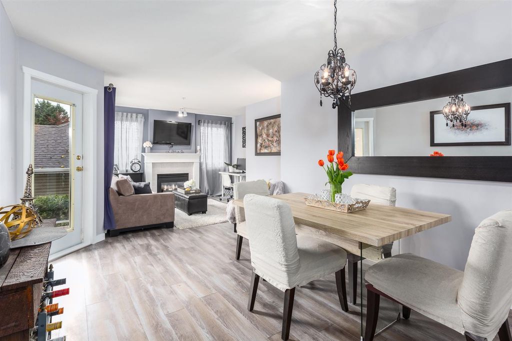 listing image 1102103331203737187