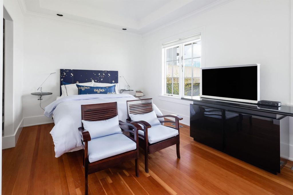 listing image 1101800242005130436