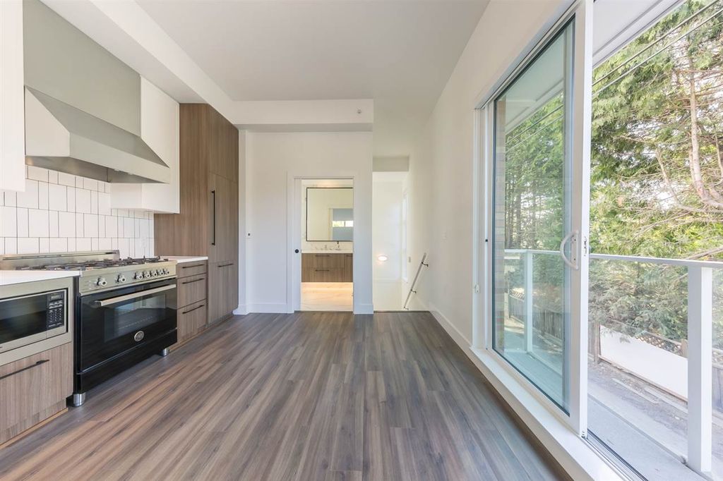 listing image 1104986409765132268