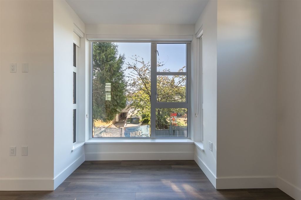 listing image 1109895692088254630