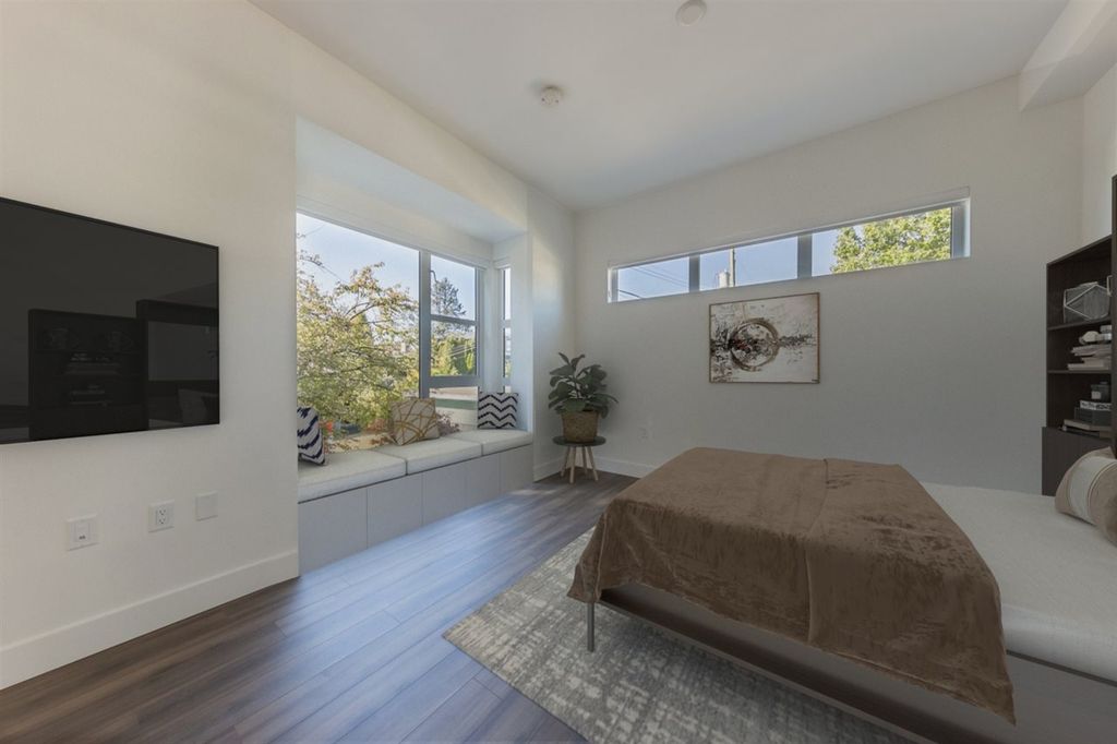 listing image 1102612551735928626