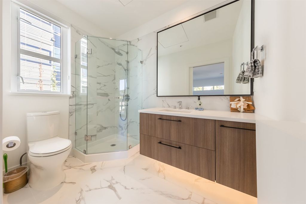 listing image 1107460170125535635