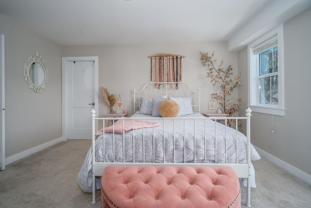 listing image 1104417937807430890