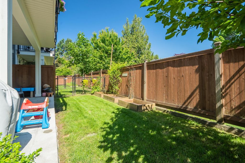 listing image 1103226533255624900