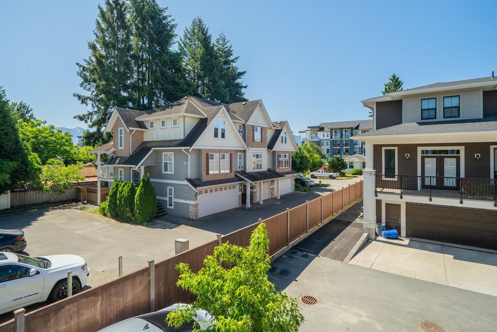 listing image 1106991885852537644