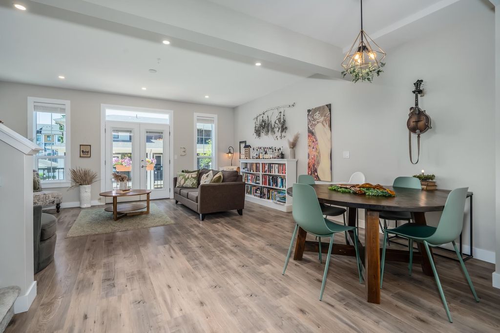listing image 1109089373662562983