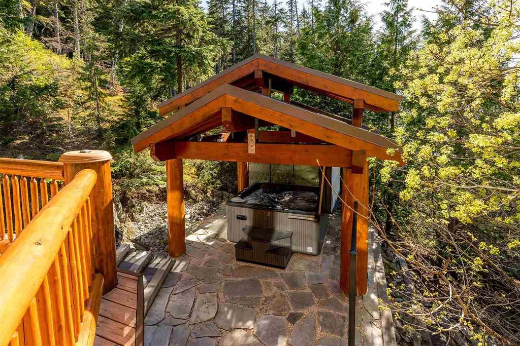 listing image 1106837910367583117