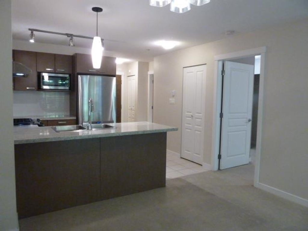 listing image 1102849721034544566
