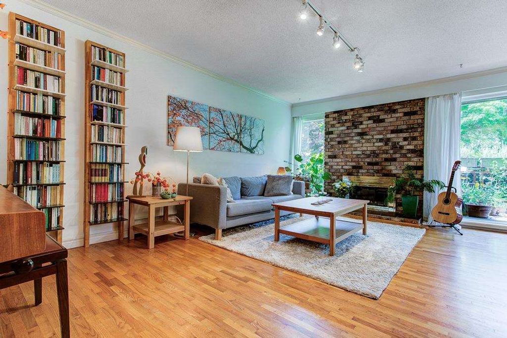 listing image 1100811584925479536
