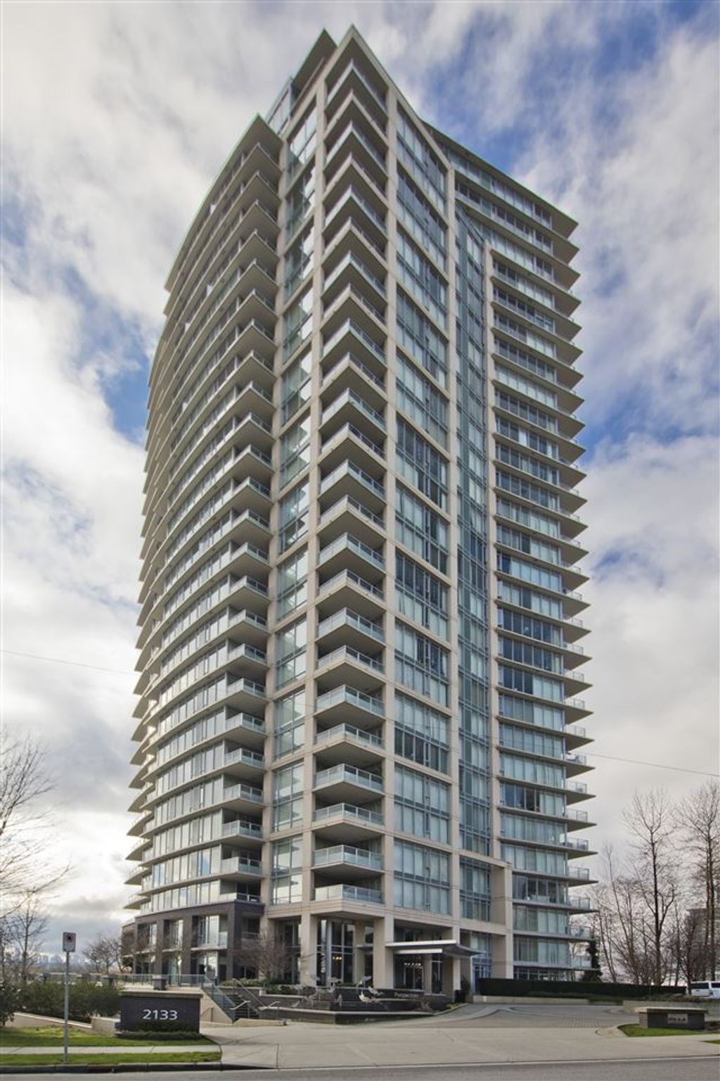 listing image 1105431636221426429