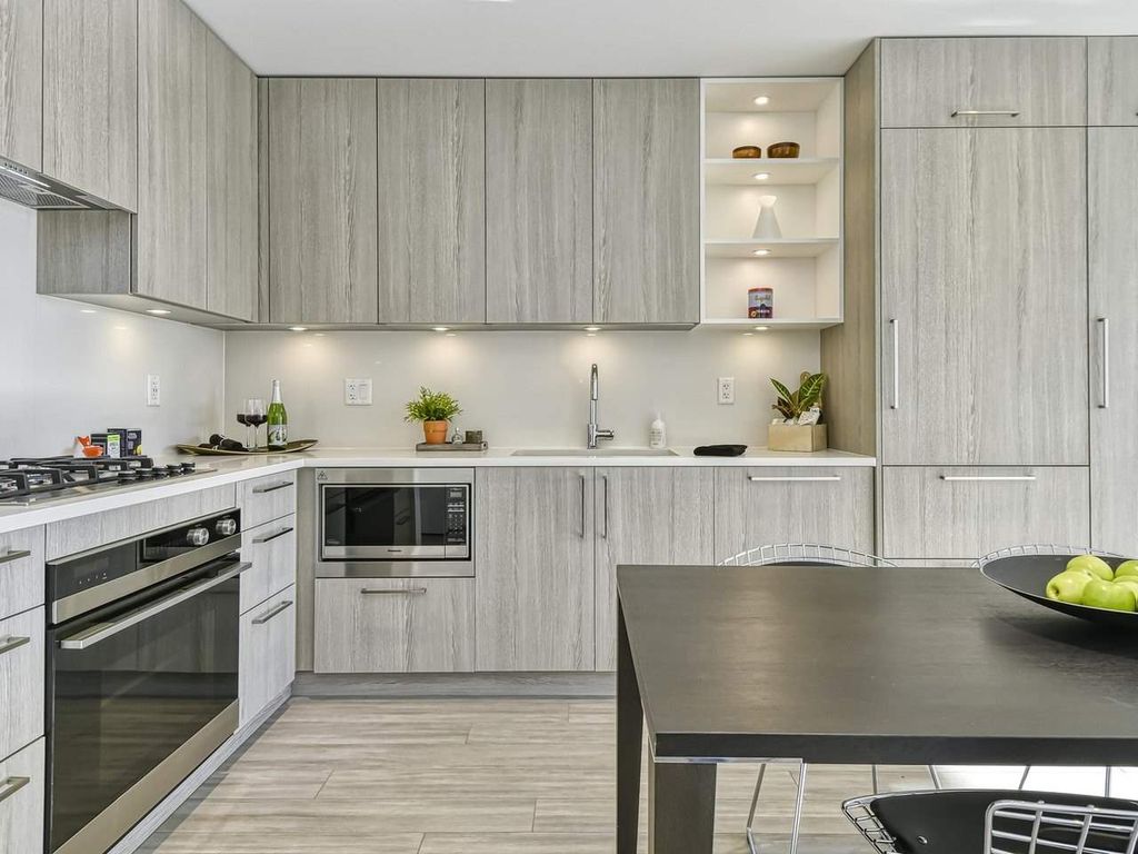 listing image 1109634749742582663