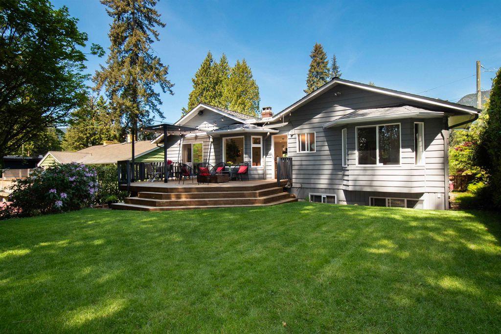 listing image 1103212721397705729