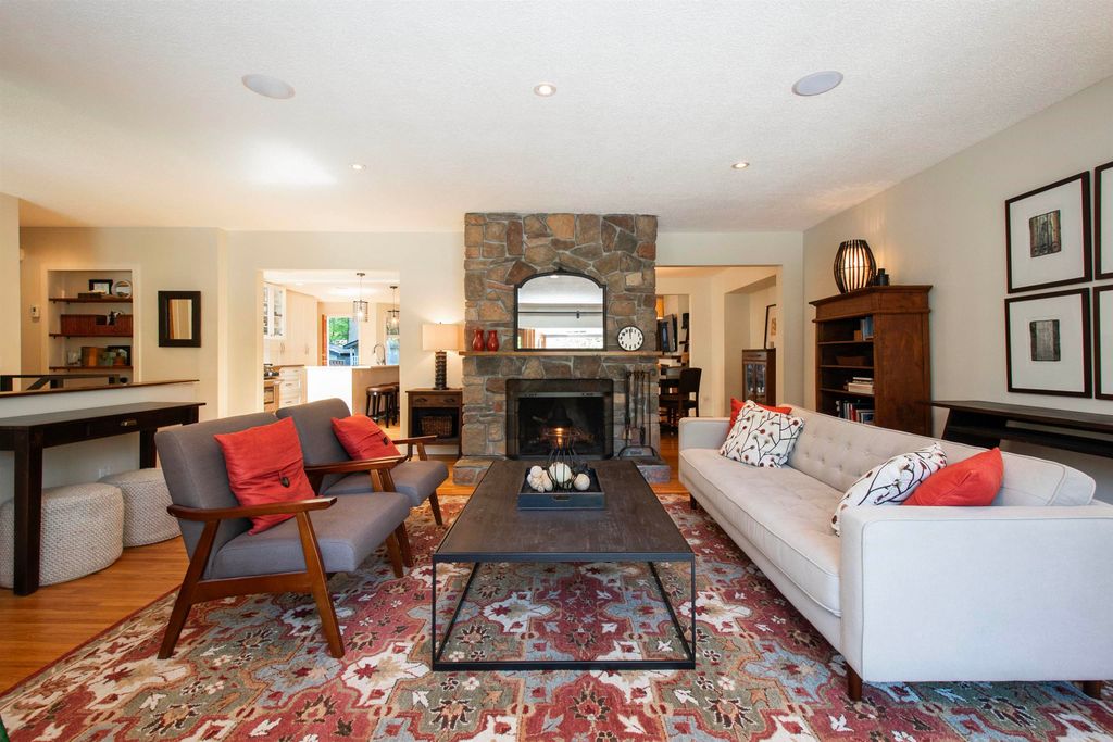 listing image 1100816325374905785