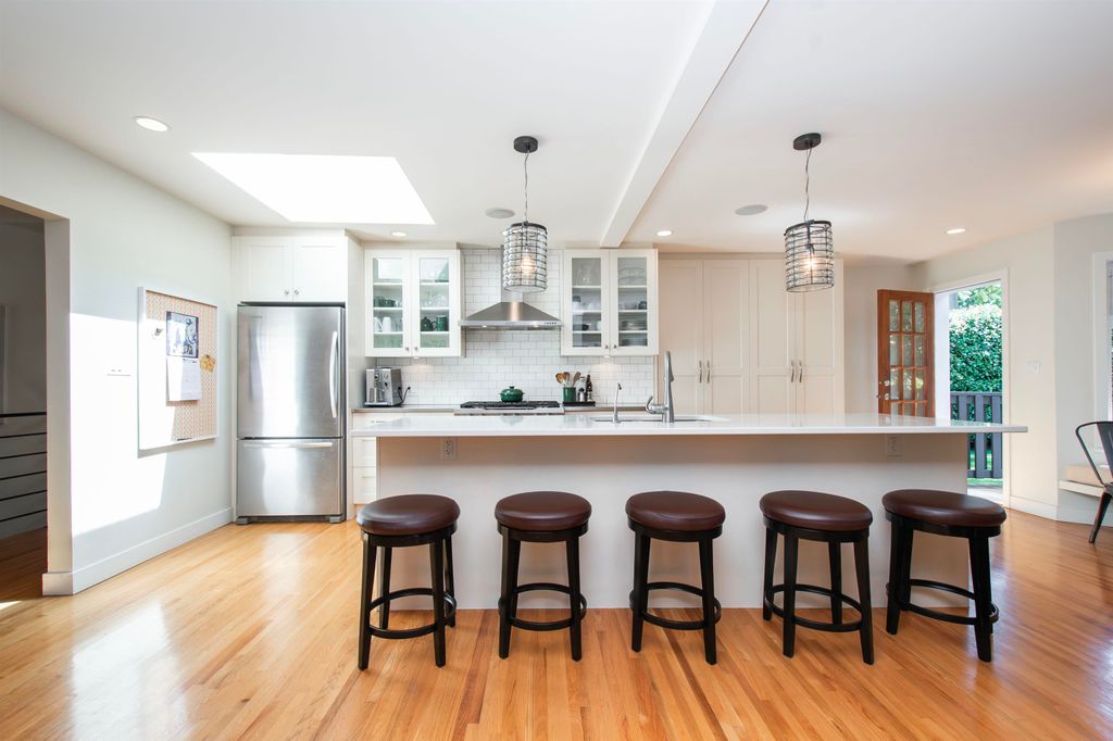 listing image 1106587769486934853