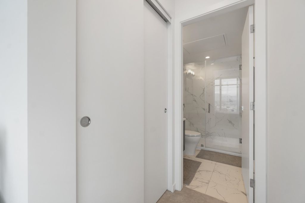 listing image 1108619841292414297