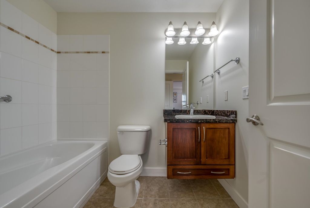 listing image 1107663442463541116