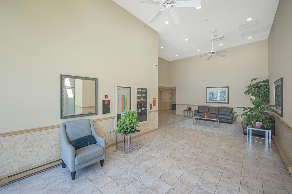 listing image 1102355224478497695