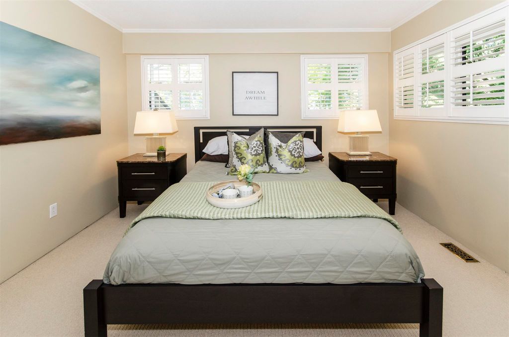 listing image 1105459324798351021