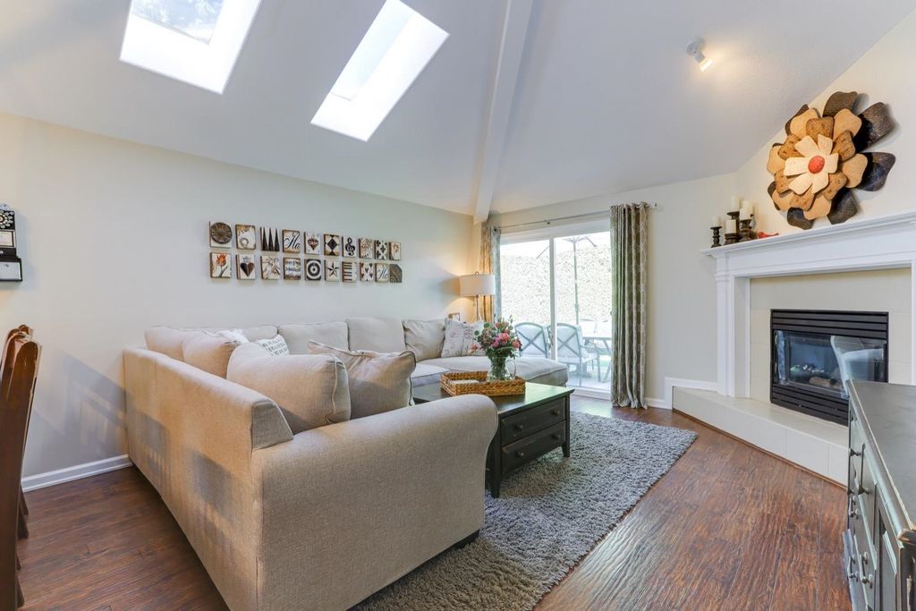listing image 1107154519403338153
