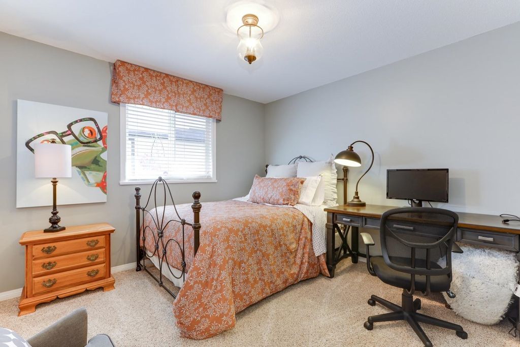 listing image 1105153764365280838