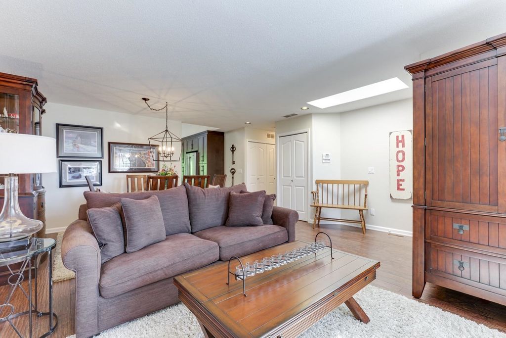 listing image 1106043819543003798