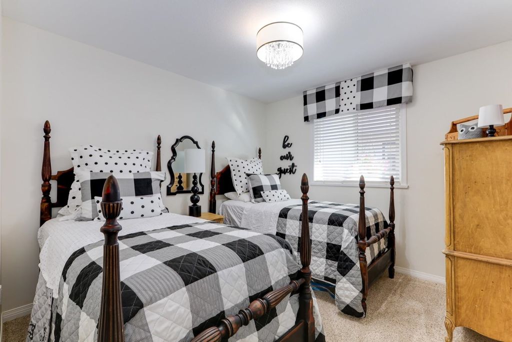 listing image 1104655289276954112