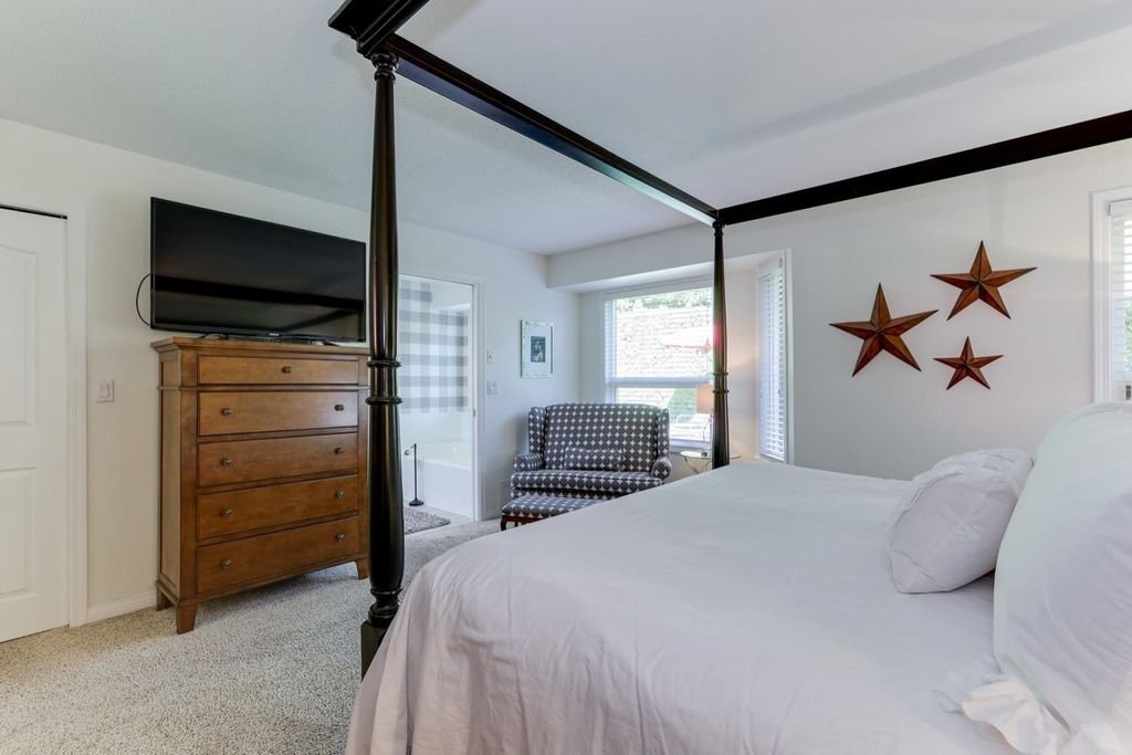 listing image 1102605568043825364