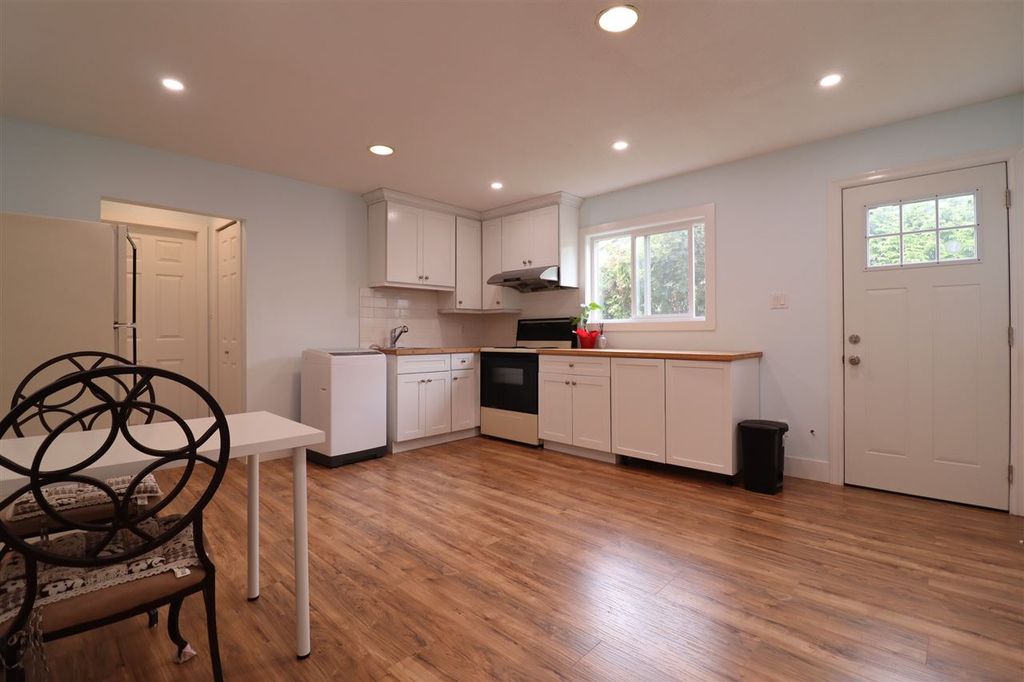 listing image 1106753432602142265