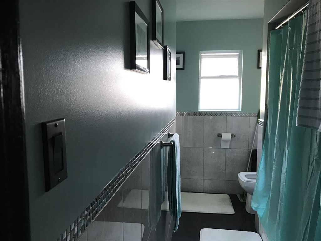 listing image 1104924310507820394