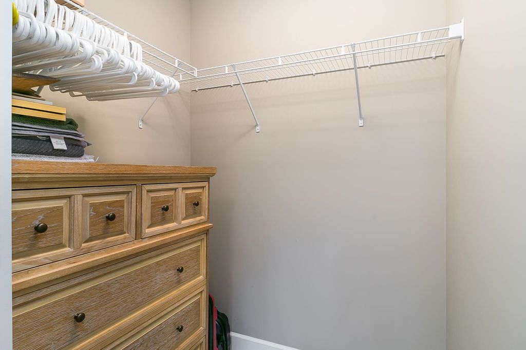 listing image 1109203455449027334