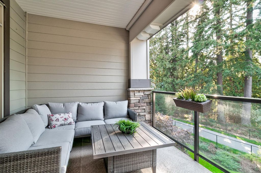 listing image 1104939340781503425