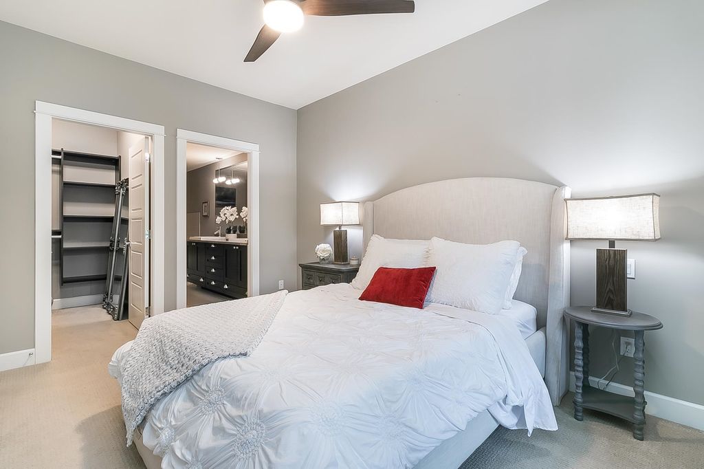 listing image 1101832762537077599