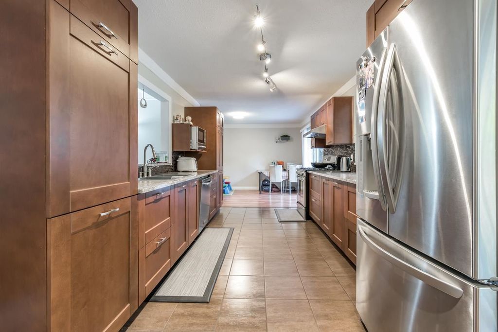 listing image 1106926905116824790