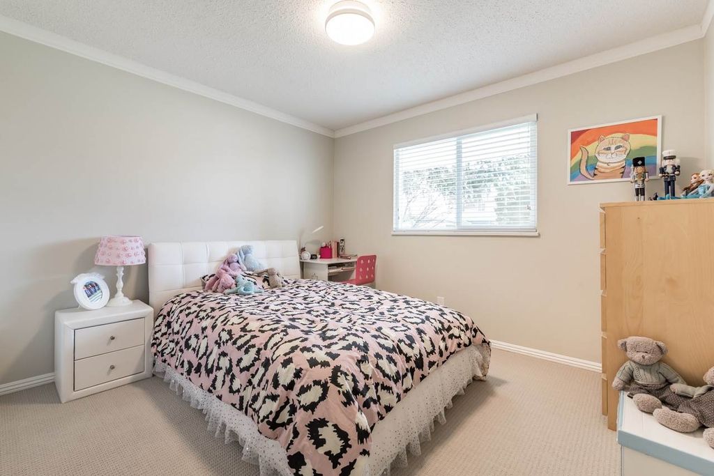 listing image 1100544457492297090