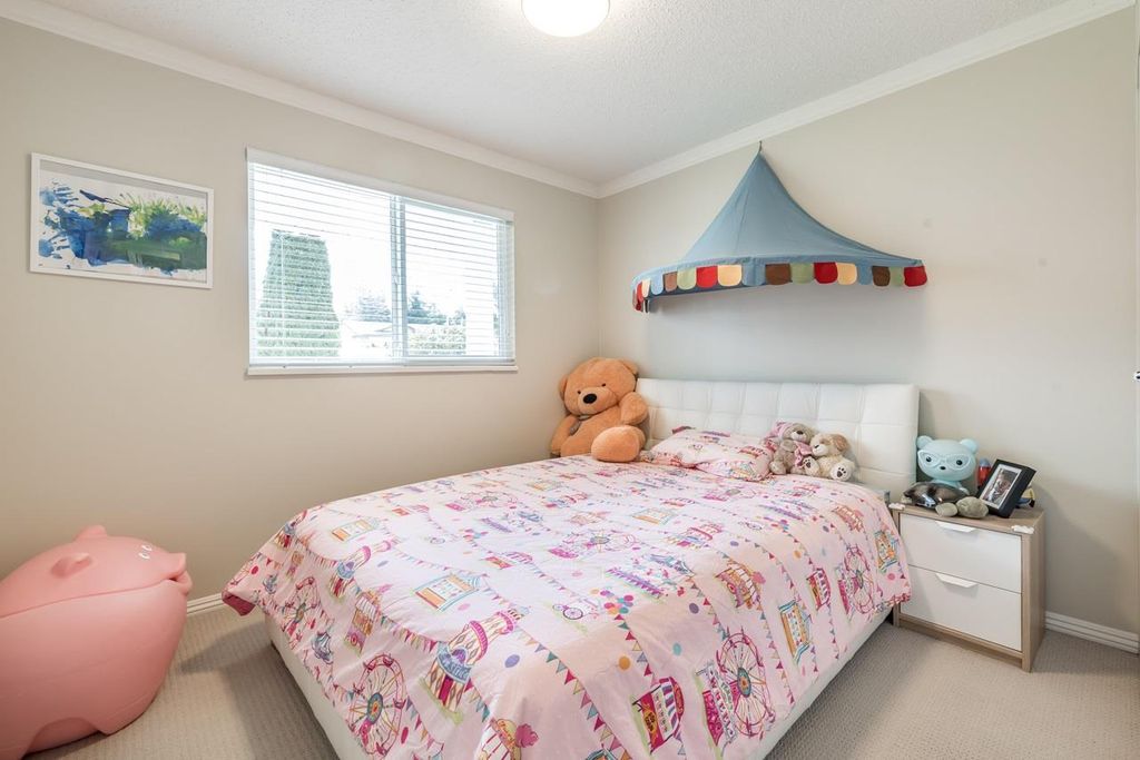 listing image 1103252440143708763