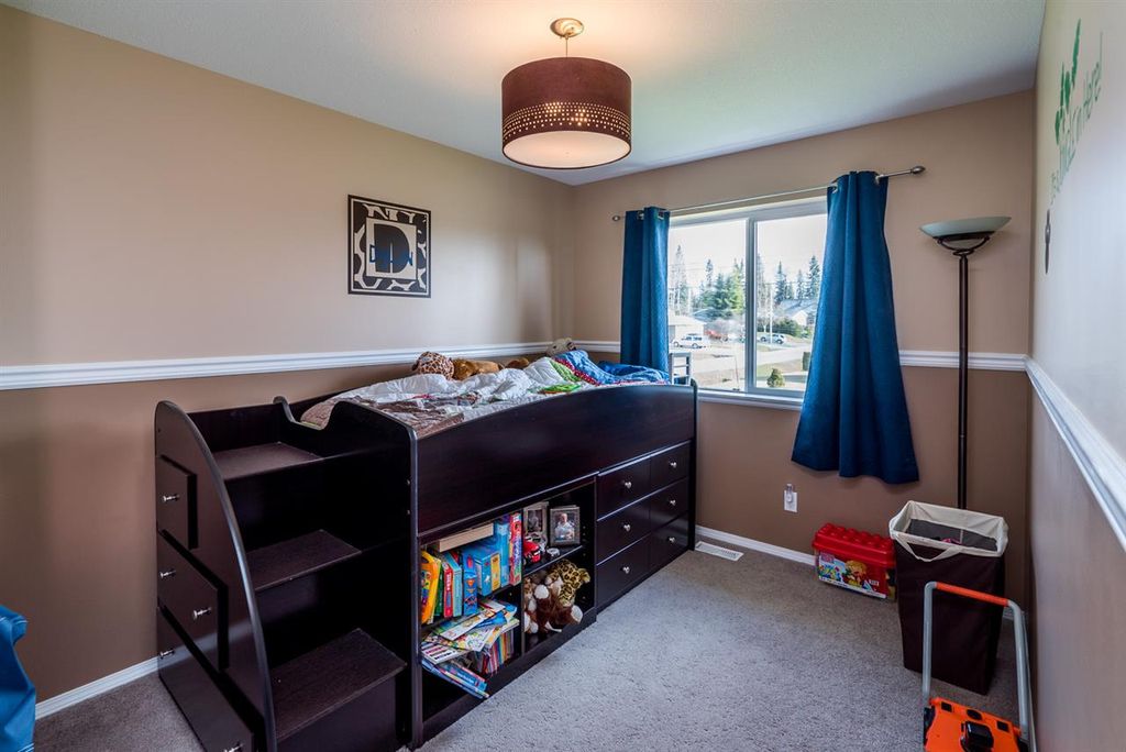 listing image 1102208016010367693