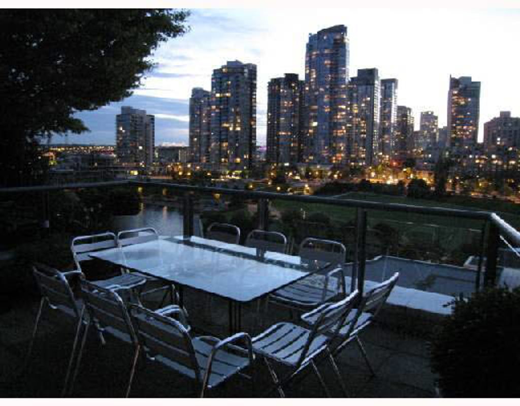 listing image 1101973801596374355